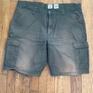 Red Head Men's Cargo Shorts in Olive Green